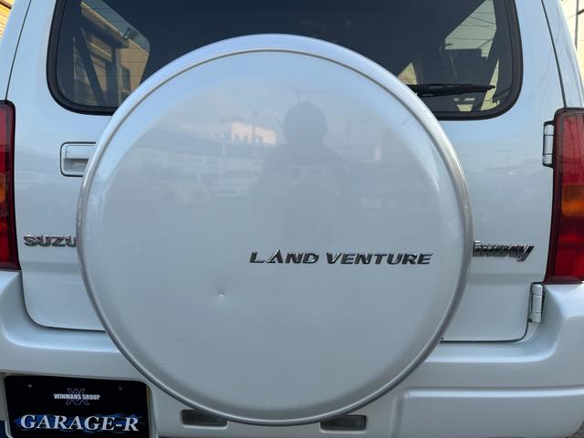 ジムニー ランドベンチャー　直列３気筒ＤＯＨＣインタークーラーターボエンジン　１６インチアルミホイール　純正マフラー　革シート　シートヒーター　ＥＴＣ　ドラレコ（50枚目）