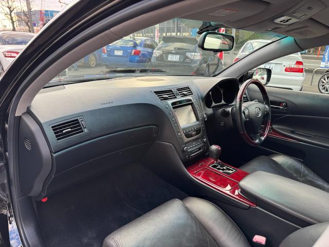 ＧＳ ＧＳ３５０　ＥＩＭＧＡＩＮ製　Ｆリップ　マフラー　車高調　Ｃａｒｌｓｓｏｎ製　２０インチＡＷ　社外ヘッド・テールライト　Ｖ型６気筒ＤＯＨＣ　２ＧＲ－ＦＳＥ型エンジン（25枚目）