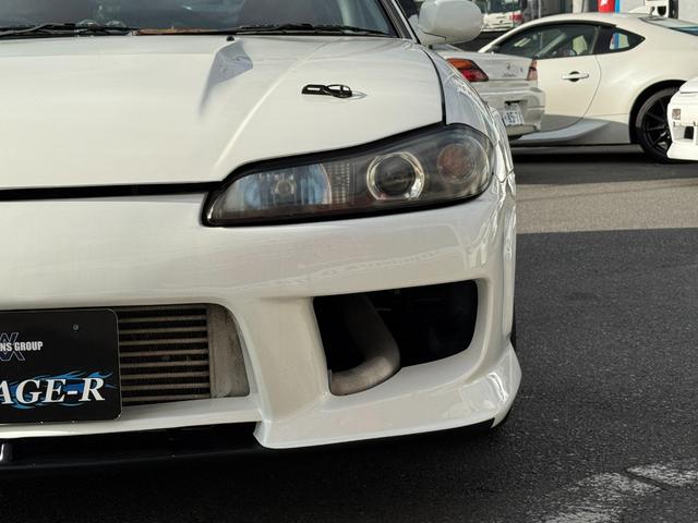 シルビア スペックＲ　柿本改マフラー　ＡＤＶＡＮ１７インチＡＷ　社外車高調　Ａｕｔｏ　Ｇａｕｇｅ　追加メーター　ＢＬＩＴＺ　追加メーター・ブーストコントローラー　ｍｏｍｏ製ステアリング　ＢＲＩＤＥシート　ＨＫＳエアクリ（19枚目）