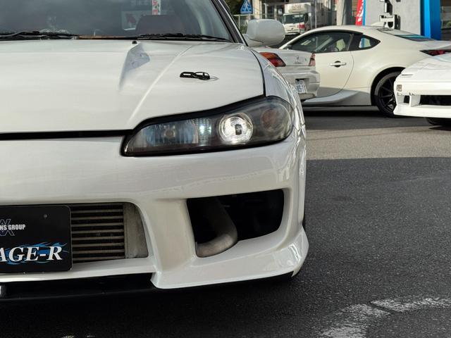 シルビア スペックＲ　柿本改マフラー　ＡＤＶＡＮ１７インチＡＷ　社外車高調　Ａｕｔｏ　Ｇａｕｇｅ　追加メーター　ＢＬＩＴＺ　追加メーター・ブーストコントローラー　ｍｏｍｏ製ステアリング　ＢＲＩＤＥシート　ＨＫＳエアクリ（21枚目）