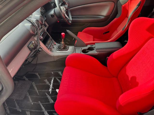 シルビア スペックＲ　柿本改マフラー　ＡＤＶＡＮ１７インチＡＷ　社外車高調　Ａｕｔｏ　Ｇａｕｇｅ　追加メーター　ＢＬＩＴＺ　追加メーター・ブーストコントローラー　ｍｏｍｏ製ステアリング　ＢＲＩＤＥシート　ＨＫＳエアクリ（28枚目）