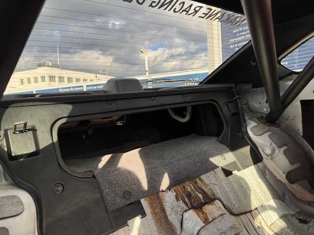 シルビア スペックＲ　柿本改マフラー　ＡＤＶＡＮ１７インチＡＷ　社外車高調　Ａｕｔｏ　Ｇａｕｇｅ　追加メーター　ＢＬＩＴＺ　追加メーター・ブーストコントローラー　ｍｏｍｏ製ステアリング　ＢＲＩＤＥシート　ＨＫＳエアクリ（43枚目）