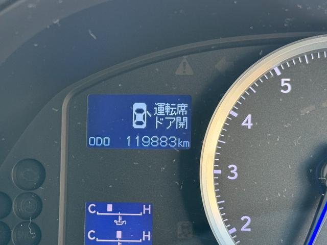 厚木店はＮＩＳＳＡＮ車をメインにスカイライン・フェアレディーＺ・シルビア・１８０ＳＸなど日本のスポーツカー史の王道を切り開いてきた車種を取り揃えております！