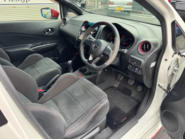 ノート ニスモ　Ｓ　純正マフラー　純正シート　ＮＩＳＭＯメーター　純正１７インチＡＷ　日産純正ナビ　フルセグ　Ｂｌｕｅｔｏｏｔｈ機能　ドライブレコーダー（18枚目）