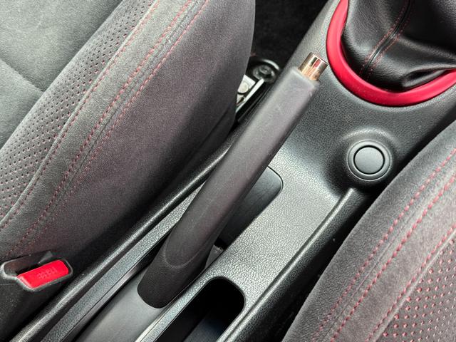 ノート ニスモ　Ｓ　純正マフラー　純正シート　ＮＩＳＭＯメーター　純正１７インチＡＷ　日産純正ナビ　フルセグ　Ｂｌｕｅｔｏｏｔｈ機能　ドライブレコーダー（34枚目）