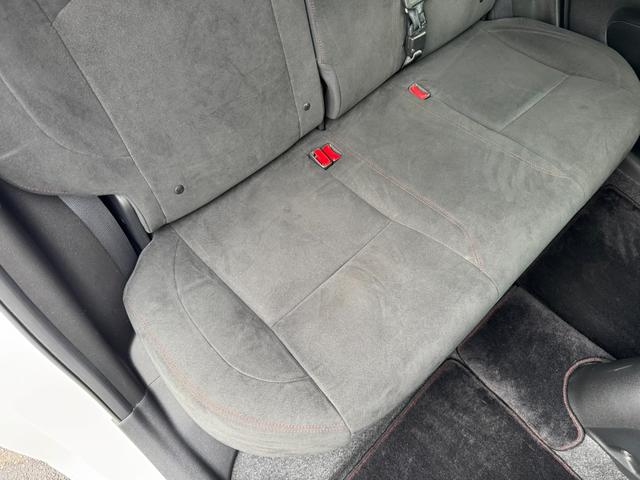 ノート ニスモ　Ｓ　純正マフラー　純正シート　ＮＩＳＭＯメーター　純正１７インチＡＷ　日産純正ナビ　フルセグ　Ｂｌｕｅｔｏｏｔｈ機能　ドライブレコーダー（41枚目）