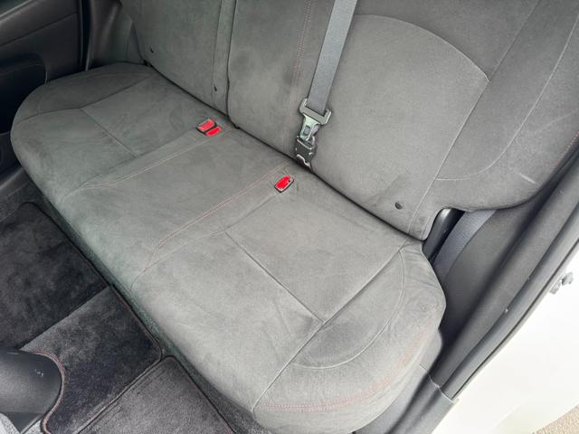 ノート ニスモ　Ｓ　純正マフラー　純正シート　ＮＩＳＭＯメーター　純正１７インチＡＷ　日産純正ナビ　フルセグ　Ｂｌｕｅｔｏｏｔｈ機能　ドライブレコーダー（43枚目）