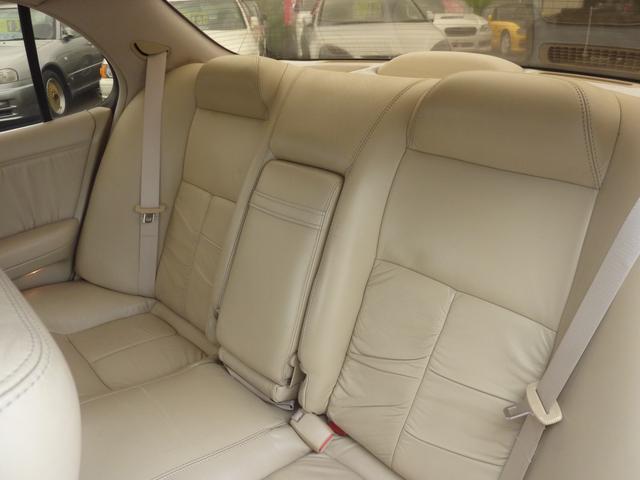 レパードＪ．フェリー タイプＬ　現状販売車　バットフェイス加工ボンネット　車高調　ベージュ革シート　実走行６４，９９６ｋｍ　１９インチアルミ　爆音マフラー　タイミングベルト交換済み　ウッドパネル＆ウッドＭＯＭＯステ（46枚目）