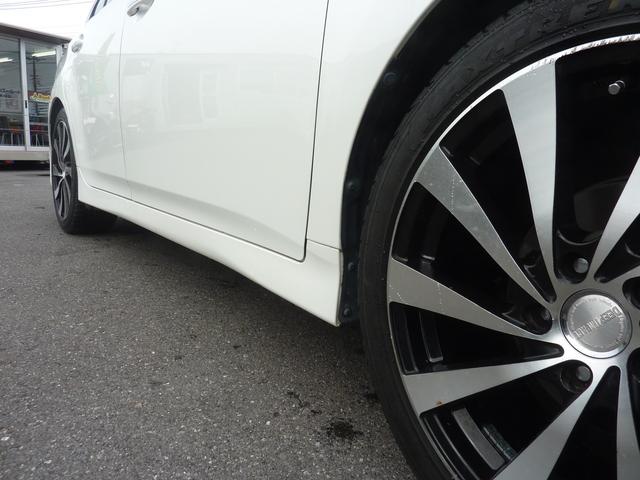 ＳＡＩ Ｓ　禁煙車　モデリスタエアロ　１９インチアルミ　コーナーセンサー　Ｂｌｕｅｔｏｏｔｈ　フルセグ　ビルトインＥＴＣ　バック＆フロントカメラ　スマートキー　点検記録簿　キセノン　フォグ　パワーシート（20枚目）