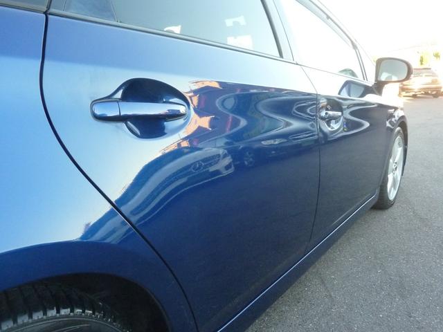 プリウス Ｓツーリングセレクション　禁煙車　純正ＳＤナビ　ＢＬＵＥＴＯＯＴＨ　バックカメラ　フルセグ　ダウンサス　ガナドールマフラー　ＬＥＤヘッドライト　純正１７インチアルミ　実走行３３，１０１ｋｍ（20枚目）