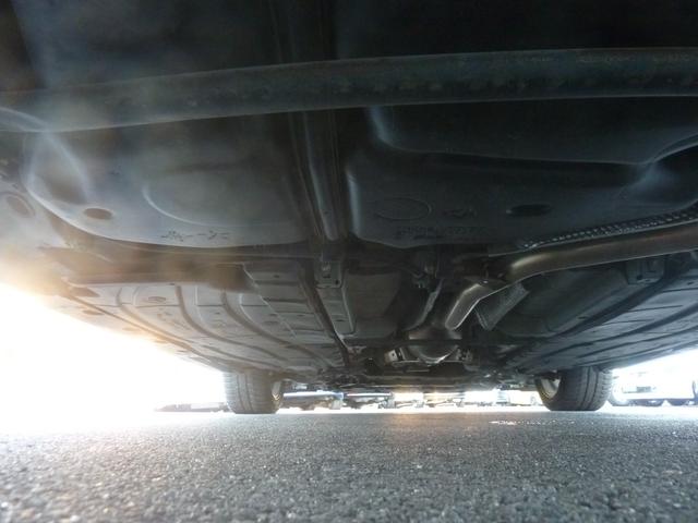 プリウス Ｓツーリングセレクション　禁煙車　純正ＳＤナビ　ＢＬＵＥＴＯＯＴＨ　バックカメラ　フルセグ　ダウンサス　ガナドールマフラー　ＬＥＤヘッドライト　純正１７インチアルミ　実走行３３，１０１ｋｍ（34枚目）