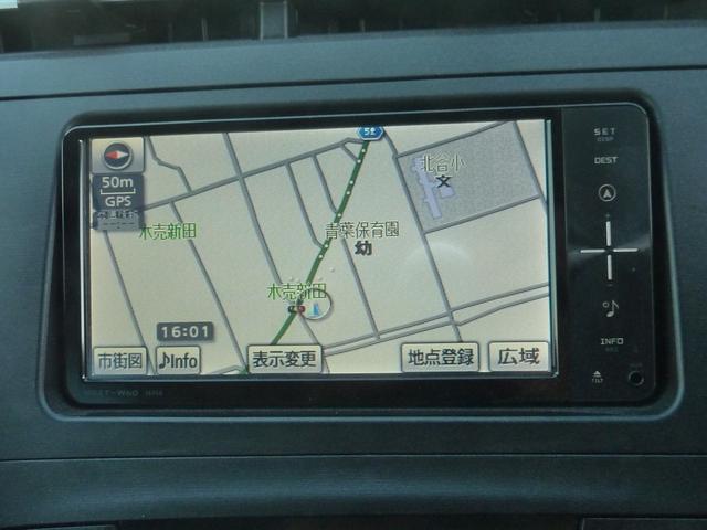 プリウス Ｓツーリングセレクション　禁煙車　純正ＳＤナビ　ＢＬＵＥＴＯＯＴＨ　バックカメラ　フルセグ　ダウンサス　ガナドールマフラー　ＬＥＤヘッドライト　純正１７インチアルミ　実走行３３，１０１ｋｍ（41枚目）