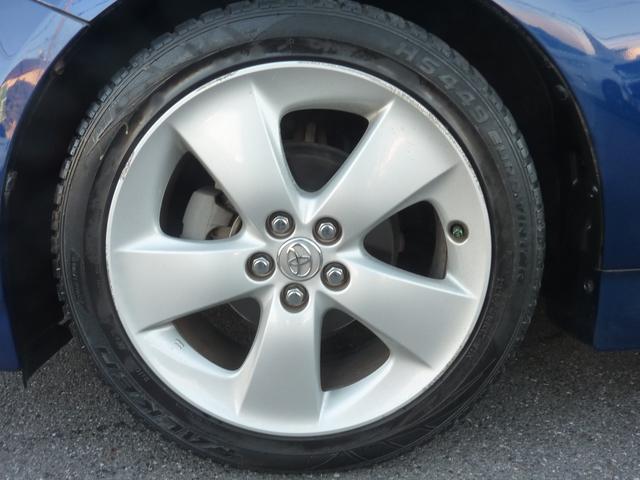 プリウス Ｓツーリングセレクション　禁煙車　純正ＳＤナビ　ＢＬＵＥＴＯＯＴＨ　バックカメラ　フルセグ　ダウンサス　ガナドールマフラー　ＬＥＤヘッドライト　純正１７インチアルミ　実走行３３，１０１ｋｍ（72枚目）