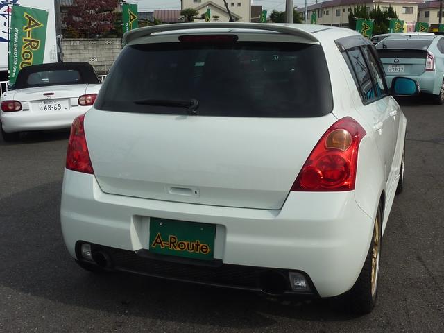 スイフト スポーツ Sリミテッド 5速MT 禁煙車 後期2型 車高調 マフラー エアクリ 純正レカロ ディスプレイオーディオ CARPLAY BLUETOOTH バックカメラ ハーフレザー 17インチアルミ スマートキー 1年保証付(6枚目)