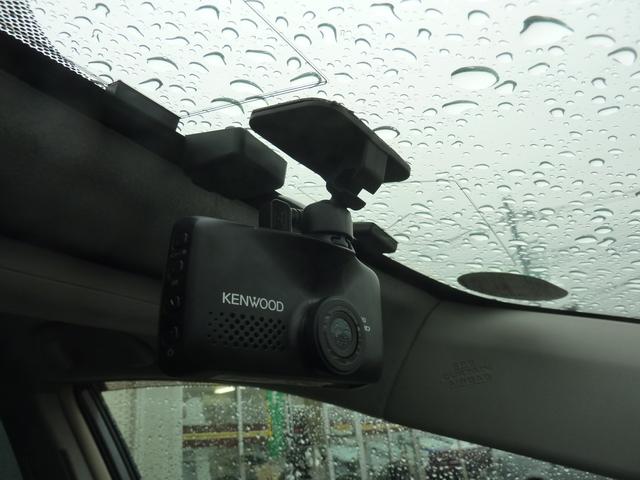 プリウス Ｓ　ＬＥＤエディション　ＨＶバッテリー測定検査済み　ドラレコ　ＢＬＵＥＴＯＯＴＨ　バックカメラ　ＥＴＣ　フルセグ　新品黒革調シートカバー＆ハンドルカバー　ＬＥＤヘッドライト　スマートキー×２　１５ＡＷ　実走行５８，２３２ｋｍ（10枚目）