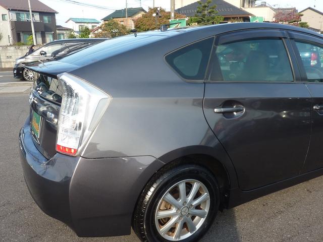 プリウス Ｓ　ＬＥＤエディション　ＨＶバッテリー測定検査済み　ドラレコ　ＢＬＵＥＴＯＯＴＨ　バックカメラ　ＥＴＣ　フルセグ　新品黒革調シートカバー＆ハンドルカバー　ＬＥＤヘッドライト　スマートキー×２　１５ＡＷ　実走行５８，２３２ｋｍ（22枚目）