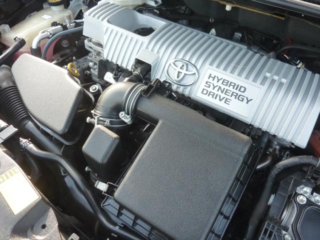 プリウス Ｓ　ＬＥＤエディション　ＨＶバッテリー測定検査済み　ドラレコ　ＢＬＵＥＴＯＯＴＨ　バックカメラ　ＥＴＣ　フルセグ　新品黒革調シートカバー＆ハンドルカバー　ＬＥＤヘッドライト　スマートキー×２　１５ＡＷ　実走行５８，２３２ｋｍ（30枚目）