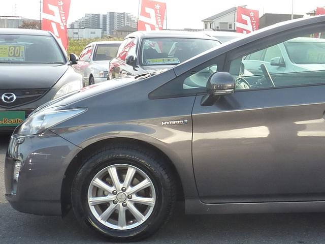 プリウス Ｓ　ＬＥＤエディション　ＨＶバッテリー測定検査済み　ドラレコ　ＢＬＵＥＴＯＯＴＨ　バックカメラ　ＥＴＣ　フルセグ　新品黒革調シートカバー＆ハンドルカバー　ＬＥＤヘッドライト　スマートキー×２　１５ＡＷ　実走行５８，２３２ｋｍ（36枚目）