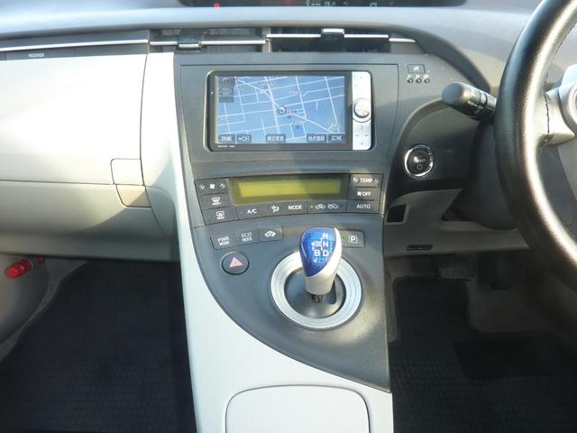 プリウス Ｓ　ＬＥＤエディション　ＨＶバッテリー測定検査済み　ドラレコ　ＢＬＵＥＴＯＯＴＨ　バックカメラ　ＥＴＣ　フルセグ　新品黒革調シートカバー＆ハンドルカバー　ＬＥＤヘッドライト　スマートキー×２　１５ＡＷ　実走行５８，２３２ｋｍ（45枚目）