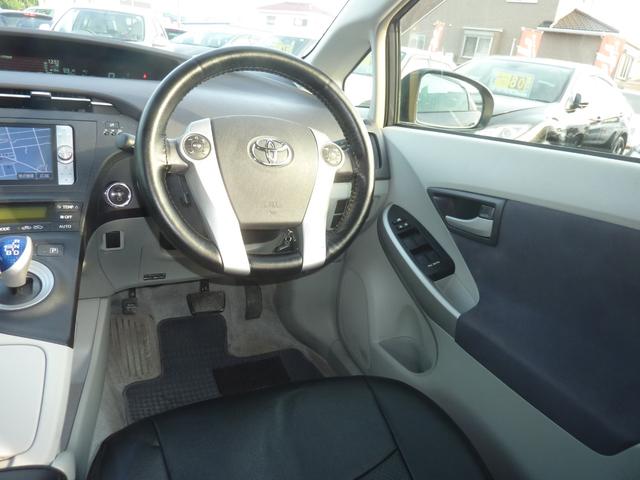 プリウス Ｓ　ＬＥＤエディション　ＨＶバッテリー測定検査済み　ドラレコ　ＢＬＵＥＴＯＯＴＨ　バックカメラ　ＥＴＣ　フルセグ　新品黒革調シートカバー＆ハンドルカバー　ＬＥＤヘッドライト　スマートキー×２　１５ＡＷ　実走行５８，２３２ｋｍ（50枚目）