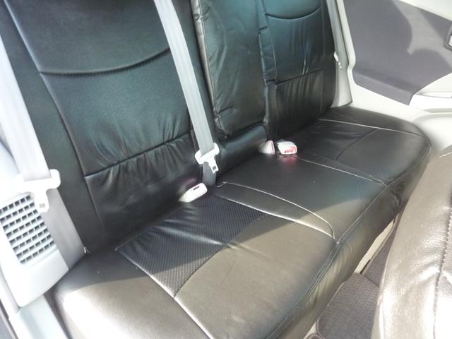 プリウス Ｓ　ＬＥＤエディション　ＨＶバッテリー測定検査済み　ドラレコ　ＢＬＵＥＴＯＯＴＨ　バックカメラ　ＥＴＣ　フルセグ　新品黒革調シートカバー＆ハンドルカバー　ＬＥＤヘッドライト　スマートキー×２　１５ＡＷ　実走行５８，２３２ｋｍ（57枚目）