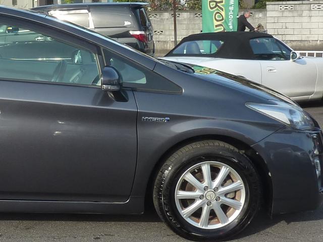 プリウス Ｓ　ＬＥＤエディション　ＨＶバッテリー測定検査済み　ドラレコ　ＢＬＵＥＴＯＯＴＨ　バックカメラ　ＥＴＣ　フルセグ　新品黒革調シートカバー＆ハンドルカバー　ＬＥＤヘッドライト　スマートキー×２　１５ＡＷ　実走行５８，２３２ｋｍ（67枚目）