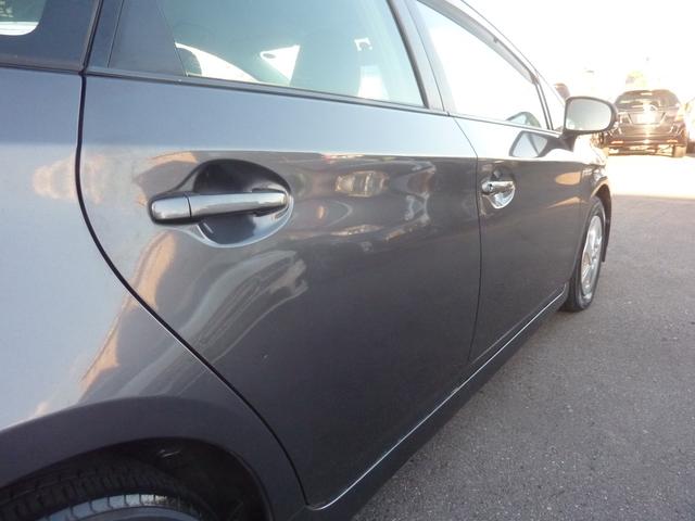 プリウス Ｓ　ＬＥＤエディション　禁煙ワンオーナー　ＨＶバッテリー測定診断済み　ＢＬＵＥＴＯＯＴＨ　フルセグ　バックカメラ　点検記録簿　純正ＳＤナビ　ビルトインＥＴＣ　フルノーマル　実走行５１，８２０ｋｍ（21枚目）