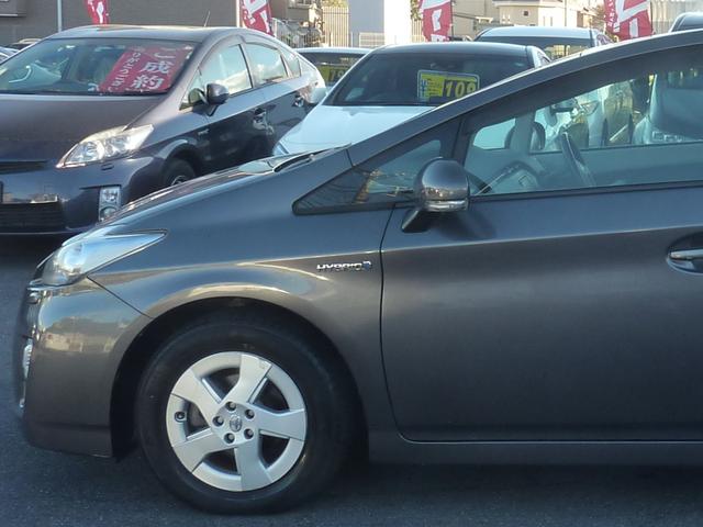 プリウス Ｓ　ＬＥＤエディション　禁煙ワンオーナー　ＨＶバッテリー測定診断済み　ＢＬＵＥＴＯＯＴＨ　フルセグ　バックカメラ　点検記録簿　純正ＳＤナビ　ビルトインＥＴＣ　フルノーマル　実走行５１，８２０ｋｍ（35枚目）