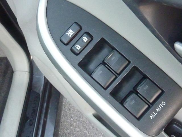 プリウス Ｓ　ＬＥＤエディション　禁煙ワンオーナー　ＨＶバッテリー測定診断済み　ＢＬＵＥＴＯＯＴＨ　フルセグ　バックカメラ　点検記録簿　純正ＳＤナビ　ビルトインＥＴＣ　フルノーマル　実走行５１，８２０ｋｍ（38枚目）