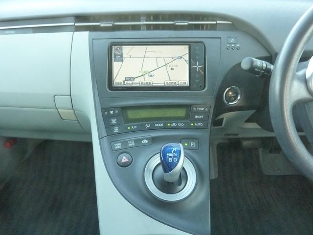 プリウス Ｓ　ＬＥＤエディション　禁煙ワンオーナー　ＨＶバッテリー測定診断済み　ＢＬＵＥＴＯＯＴＨ　フルセグ　バックカメラ　点検記録簿　純正ＳＤナビ　ビルトインＥＴＣ　フルノーマル　実走行５１，８２０ｋｍ（46枚目）