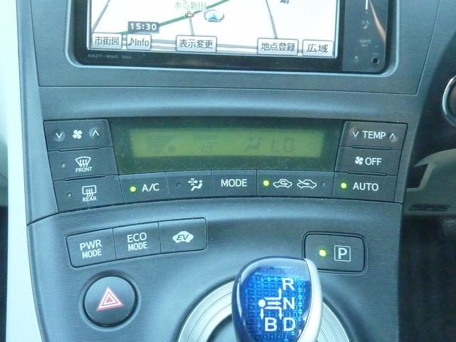 プリウス Ｓ　ＬＥＤエディション　禁煙ワンオーナー　ＨＶバッテリー測定診断済み　ＢＬＵＥＴＯＯＴＨ　フルセグ　バックカメラ　点検記録簿　純正ＳＤナビ　ビルトインＥＴＣ　フルノーマル　実走行５１，８２０ｋｍ（49枚目）