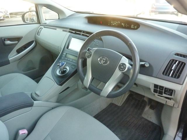 プリウス Ｓ　ＬＥＤエディション　禁煙ワンオーナー　ＨＶバッテリー測定診断済み　ＢＬＵＥＴＯＯＴＨ　フルセグ　バックカメラ　点検記録簿　純正ＳＤナビ　ビルトインＥＴＣ　フルノーマル　実走行５１，８２０ｋｍ（52枚目）