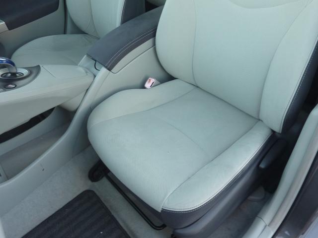 プリウス Ｓ　ＬＥＤエディション　禁煙ワンオーナー　ＨＶバッテリー測定診断済み　ＢＬＵＥＴＯＯＴＨ　フルセグ　バックカメラ　点検記録簿　純正ＳＤナビ　ビルトインＥＴＣ　フルノーマル　実走行５１，８２０ｋｍ（58枚目）