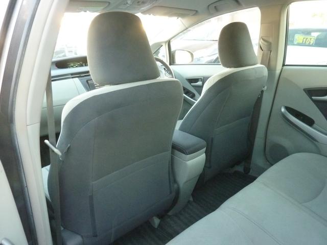 プリウス Ｓ　ＬＥＤエディション　禁煙ワンオーナー　ＨＶバッテリー測定診断済み　ＢＬＵＥＴＯＯＴＨ　フルセグ　バックカメラ　点検記録簿　純正ＳＤナビ　ビルトインＥＴＣ　フルノーマル　実走行５１，８２０ｋｍ（59枚目）