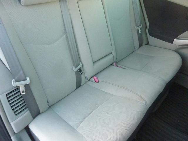 プリウス Ｓ　ＬＥＤエディション　禁煙ワンオーナー　ＨＶバッテリー測定診断済み　ＢＬＵＥＴＯＯＴＨ　フルセグ　バックカメラ　点検記録簿　純正ＳＤナビ　ビルトインＥＴＣ　フルノーマル　実走行５１，８２０ｋｍ（60枚目）