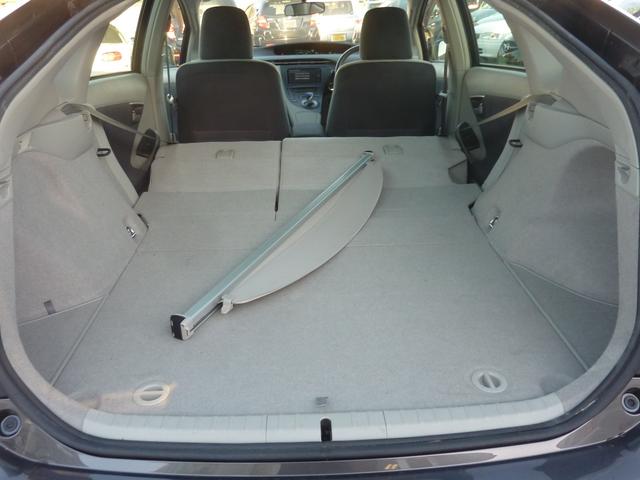 プリウス Ｓ　ＬＥＤエディション　禁煙ワンオーナー　ＨＶバッテリー測定診断済み　ＢＬＵＥＴＯＯＴＨ　フルセグ　バックカメラ　点検記録簿　純正ＳＤナビ　ビルトインＥＴＣ　フルノーマル　実走行５１，８２０ｋｍ（67枚目）