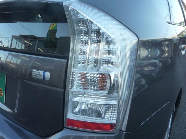 プリウス Ｓ　ＬＥＤエディション　禁煙ワンオーナー　ＨＶバッテリー測定診断済み　ＢＬＵＥＴＯＯＴＨ　フルセグ　バックカメラ　点検記録簿　純正ＳＤナビ　ビルトインＥＴＣ　フルノーマル　実走行５１，８２０ｋｍ（70枚目）