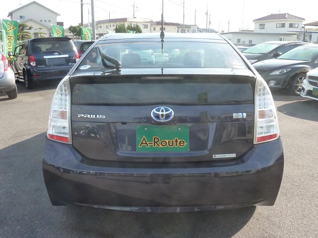 プリウス Ｓ　ＬＥＤエディション　禁煙ワンオーナー　Ｂｌｕｅｔｏｏｔｈオーディオ　バックカメラ　純正ＨＤＤナビ　ビルトインＥＴＣ　純正１５インチアルミ　ＬＥＤヘッドライト　スマートキー　フルノーマル　実走行５６，６３４ｋｍ（18枚目）