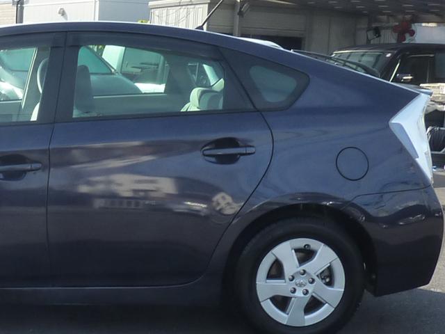 プリウス Ｓ　ＬＥＤエディション　禁煙ワンオーナー　Ｂｌｕｅｔｏｏｔｈオーディオ　バックカメラ　純正ＨＤＤナビ　ビルトインＥＴＣ　純正１５インチアルミ　ＬＥＤヘッドライト　スマートキー　フルノーマル　実走行５６，６３４ｋｍ（37枚目）