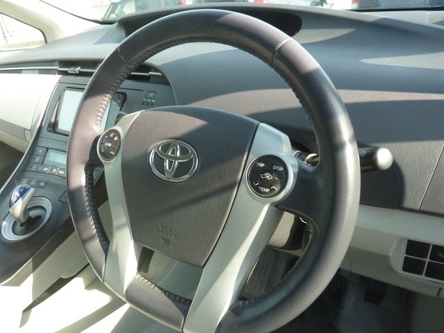 プリウス Ｓ　ＬＥＤエディション　禁煙ワンオーナー　Ｂｌｕｅｔｏｏｔｈオーディオ　バックカメラ　純正ＨＤＤナビ　ビルトインＥＴＣ　純正１５インチアルミ　ＬＥＤヘッドライト　スマートキー　フルノーマル　実走行５６，６３４ｋｍ（41枚目）