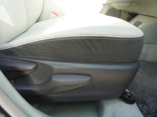 プリウス Ｓ　ＬＥＤエディション　禁煙ワンオーナー　Ｂｌｕｅｔｏｏｔｈオーディオ　バックカメラ　純正ＨＤＤナビ　ビルトインＥＴＣ　純正１５インチアルミ　ＬＥＤヘッドライト　スマートキー　フルノーマル　実走行５６，６３４ｋｍ（46枚目）