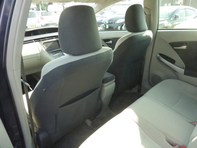 プリウス Ｓ　ＬＥＤエディション　禁煙ワンオーナー　Ｂｌｕｅｔｏｏｔｈオーディオ　バックカメラ　純正ＨＤＤナビ　ビルトインＥＴＣ　純正１５インチアルミ　ＬＥＤヘッドライト　スマートキー　フルノーマル　実走行５６，６３４ｋｍ（65枚目）