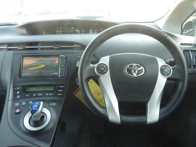 プリウス Sツーリングセレクション 禁煙ワンオーナー バックカメラ フルセグ BLUETOOTHオーディオ HVバッテリー測定検査済み 純正17インチアルミ モデリスタ スモークフィルム ETC 革巻きステア 実走行47,336KM(7枚目)