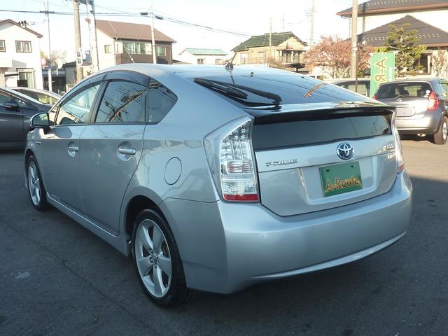 プリウス Sツーリングセレクション 禁煙ワンオーナー バックカメラ フルセグ BLUETOOTHオーディオ HVバッテリー測定検査済み 純正17インチアルミ モデリスタ スモークフィルム ETC 革巻きステア 実走行47,336KM(19枚目)