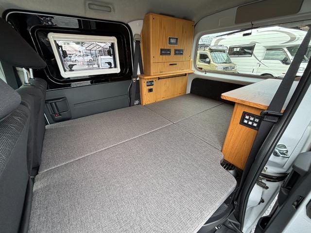 アトレー ＲＳ　ルートシックス　コンフィ１　断熱　１２Ｖクーラー　ＦＦヒーター　インバーター２０００Ｗ　ソーラー　リチウム２００Ａｈ　アクリル窓　リア強化ショック　ハードカーゴキャリア　４ＷＤ（6枚目）