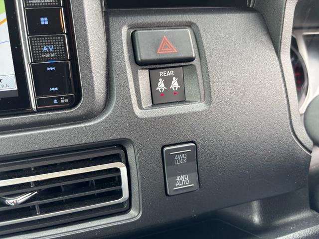 アトレー ＲＳ　ルートシックス　コンフィ１　断熱　１２Ｖクーラー　ＦＦヒーター　インバーター２０００Ｗ　ソーラー　リチウム２００Ａｈ　アクリル窓　リア強化ショック　ハードカーゴキャリア　４ＷＤ（31枚目）