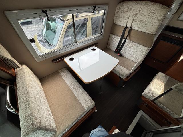 ボンゴトラック ロータスRV マンボウEXE トリプルサブ インバーター1500W ソーラー 発電機 FFヒーター エアコン マルチルーム(7枚目)