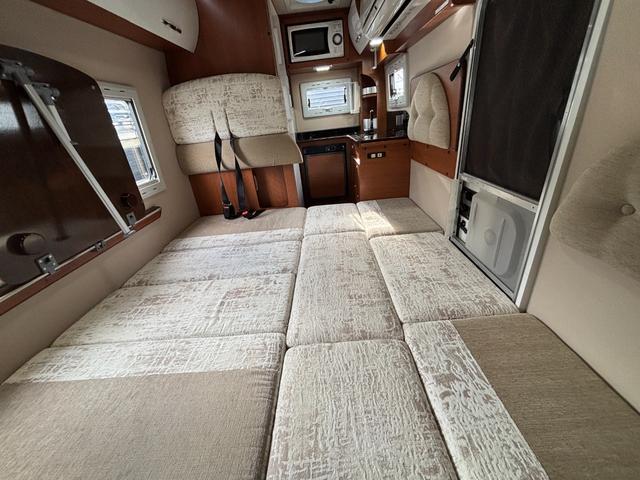 ボンゴトラック ロータスRV マンボウEXE トリプルサブ インバーター1500W ソーラー 発電機 FFヒーター エアコン マルチルーム(11枚目)