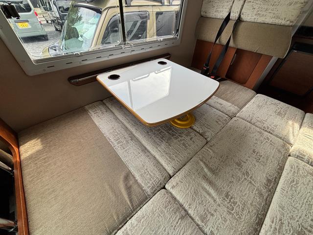 ボンゴトラック ロータスRV マンボウEXE トリプルサブ インバーター1500W ソーラー 発電機 FFヒーター エアコン マルチルーム(12枚目)