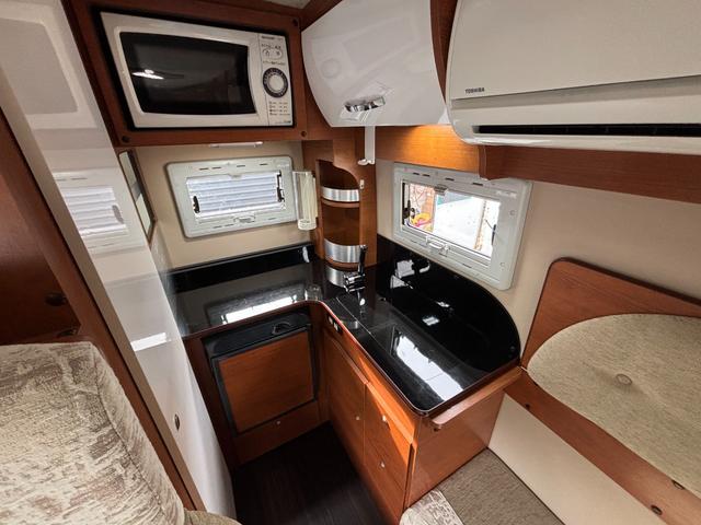 ボンゴトラック ロータスRV マンボウEXE トリプルサブ インバーター1500W ソーラー 発電機 FFヒーター エアコン マルチルーム(18枚目)